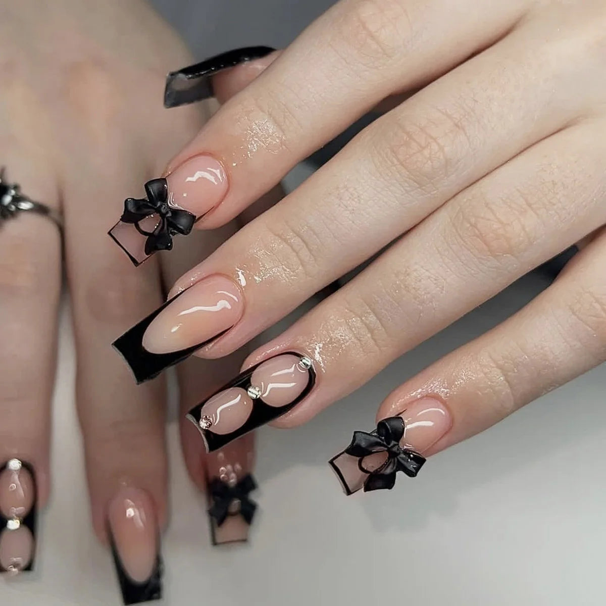 White French Press on Nails 3D Bowknot Fake Nails