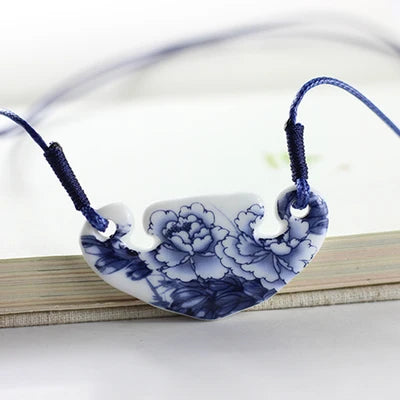 Women's Ceramic Fashion Necklace – Elegant Style
