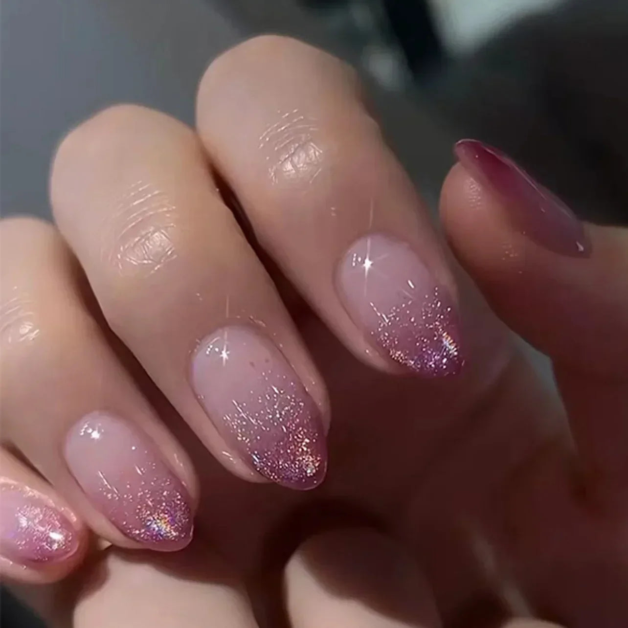 24Pcs Almond Fake Nails with Shimmery Powder