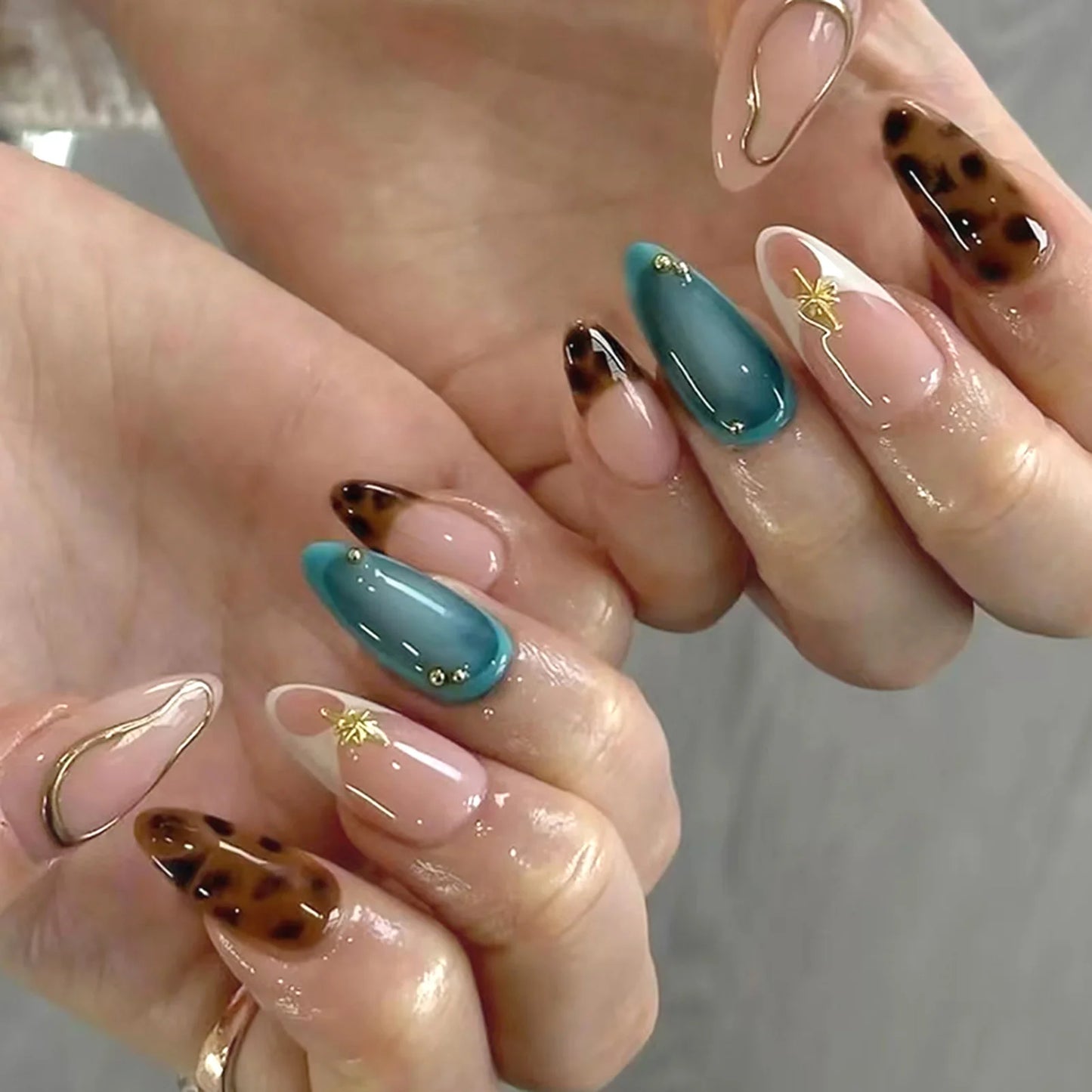 24Pcs Pink French Style Fake Nails 3D Bowknot