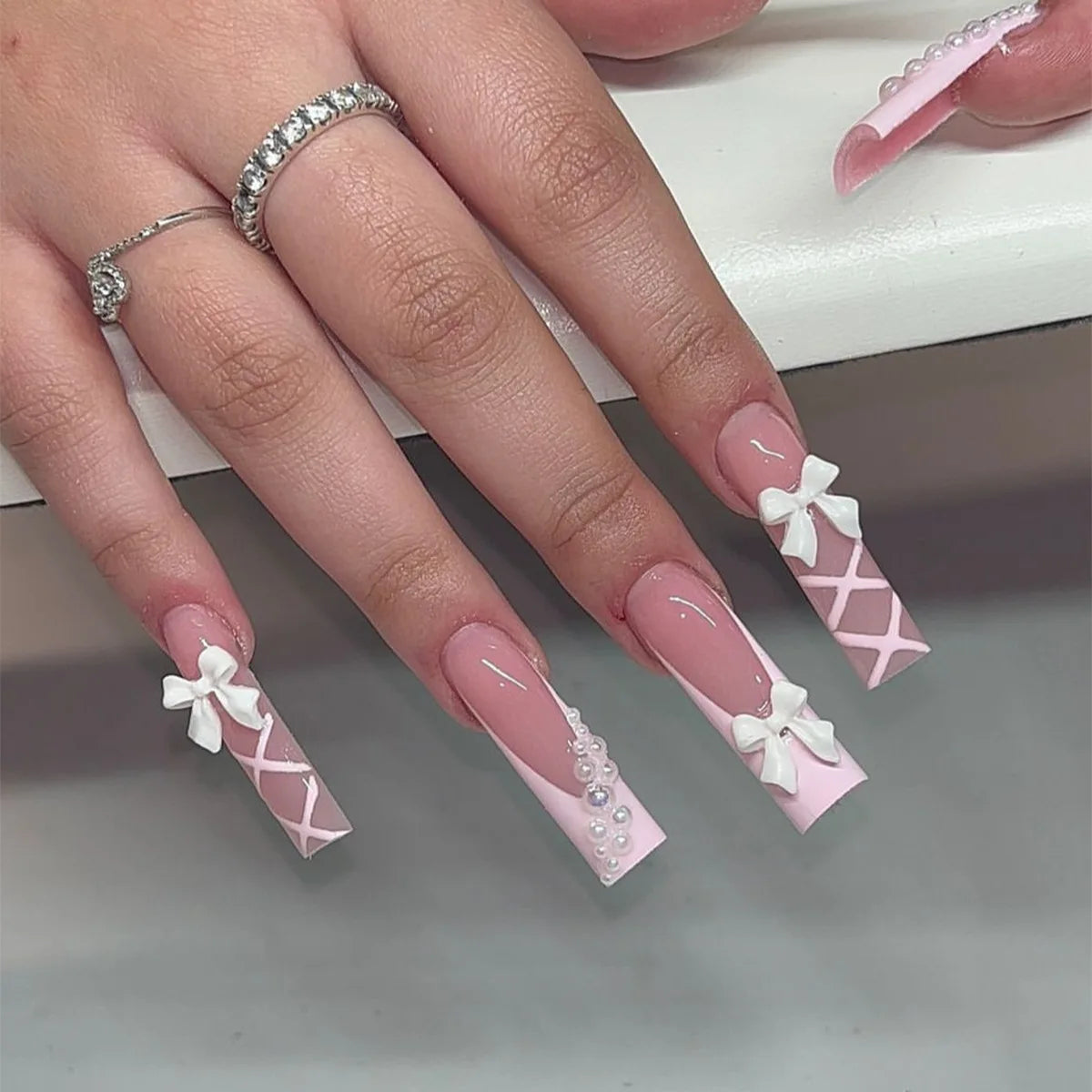 White French Press on Nails 3D Bowknot Fake Nails