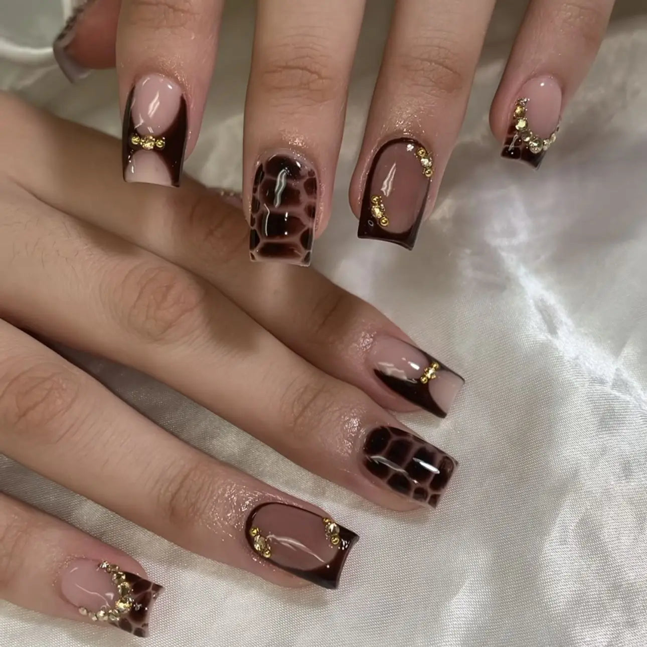 24pcs Press on Nails Short Almond Bowknot Black Press on Nails