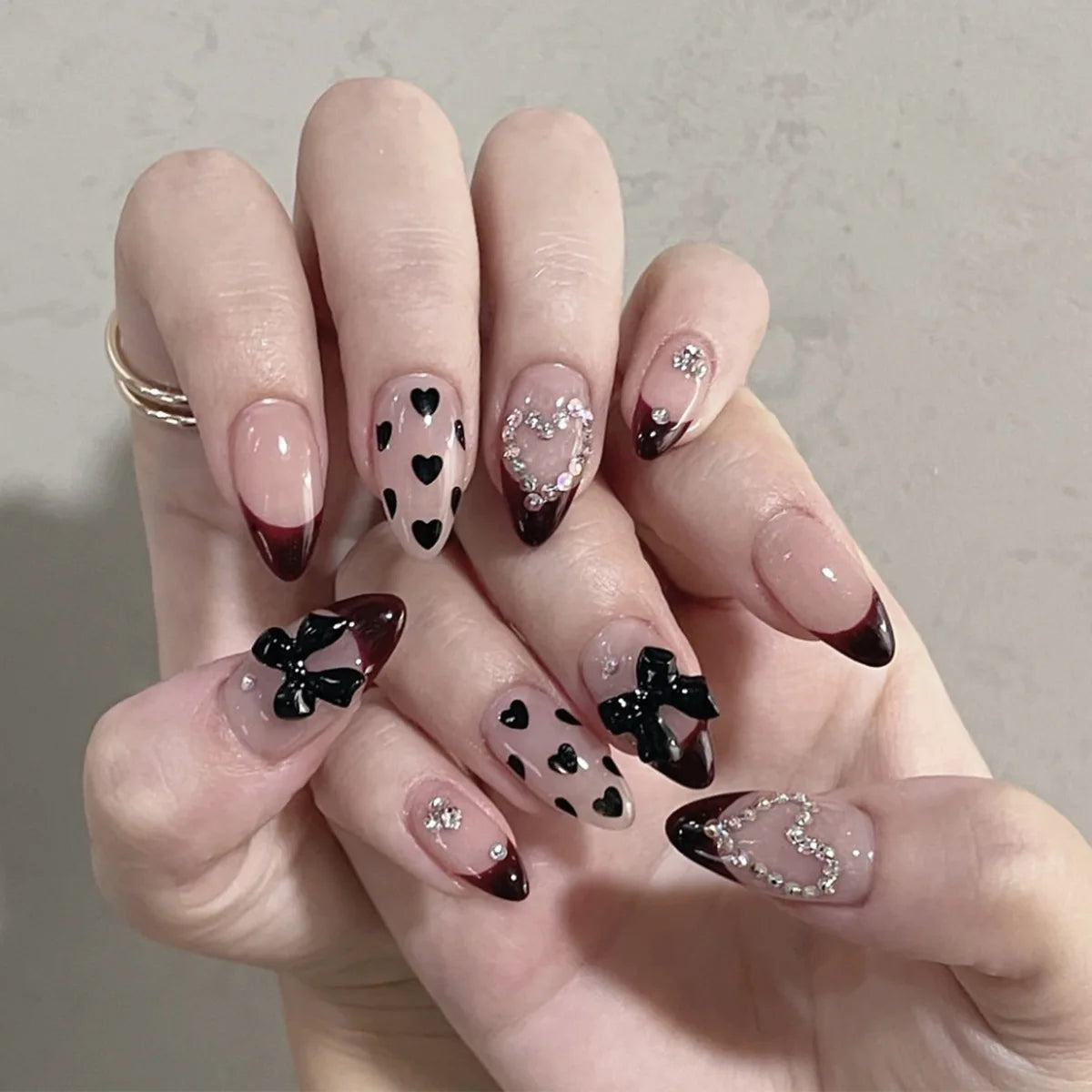 24Pcs Dark Press on Fake Nails with Black Glitter