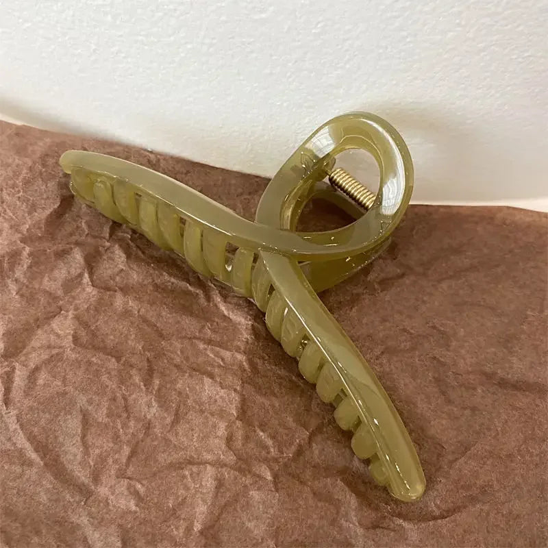13cm Large Hair Claw Clip for Women Fashion Acrylic Summer Hairpin Elegant Hair Clips Girls Hair Accessories Shark Clip