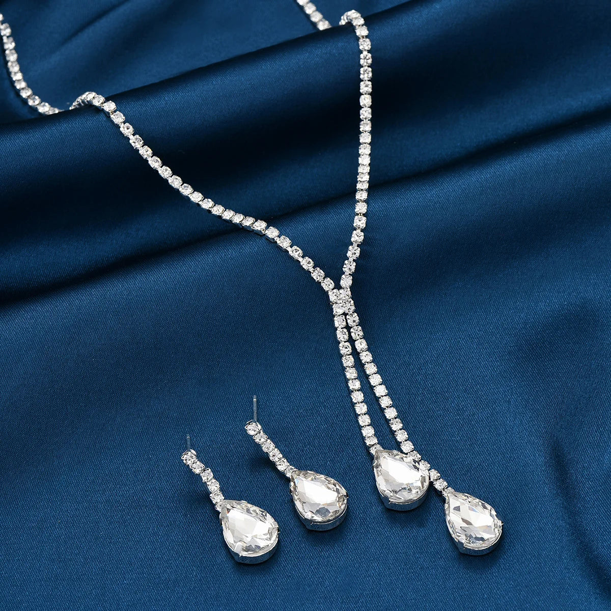 Simple jewelry, sparkling water droplets, wedding claw chain, banquet chain, necklace, earrings, bridal set, women's jewelry