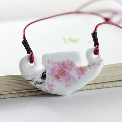 Women's Ceramic Fashion Necklace – Elegant Style